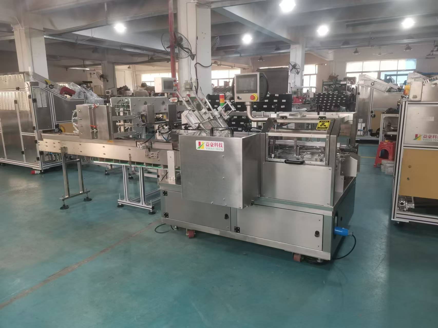 面膜灌裝機(jī)革命者：精準(zhǔn)到毫厘，效率躍云端